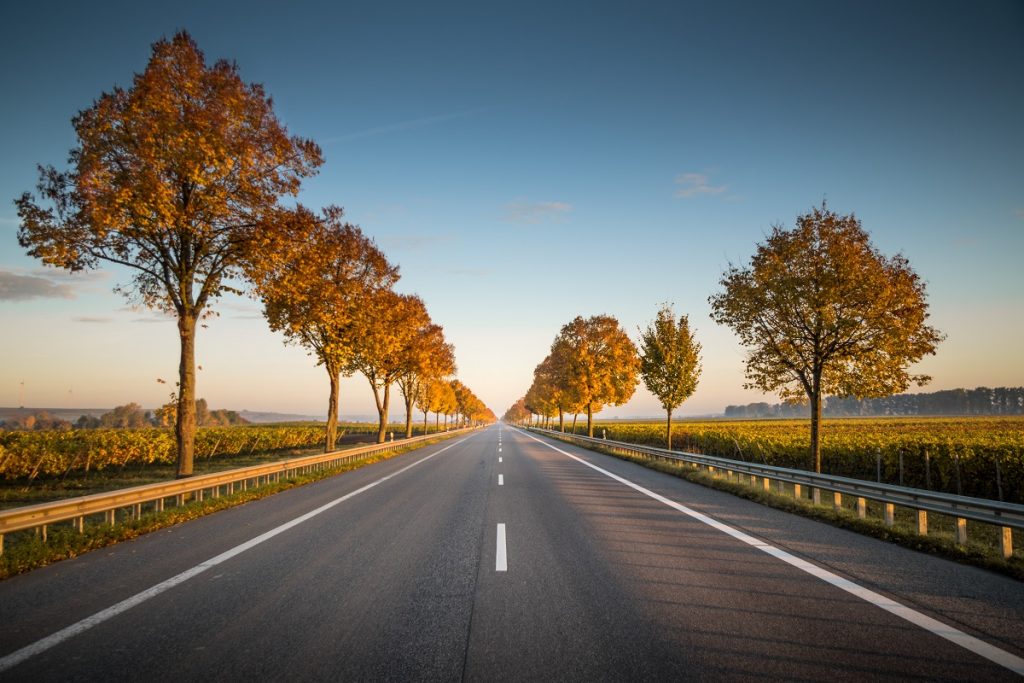Ethereum starts a bearish run; BNB, Cosmos take the same path