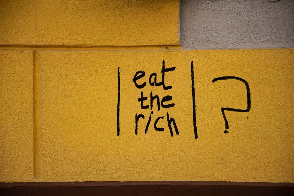 How the rich keep getting richer: A Grayscale edition